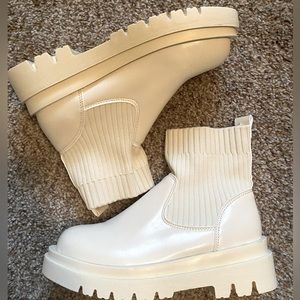 BRAND NEW Cream Lug-Sole Boots